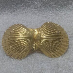 Gold Large See Shell Ribbed 2 Piece  Buckle Signed Thelma Deutsch Women Vintage